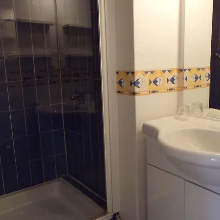 Avec Piscine, Proche Et Commerces - Fr-1-328-263 * לה גרנד מוט