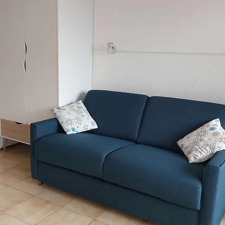 Apartment Avec Piscine, Proche Et Commerces - Fr-1-328-263 *